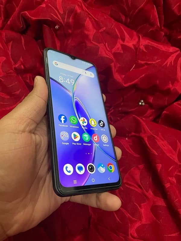 vivo y17s 4