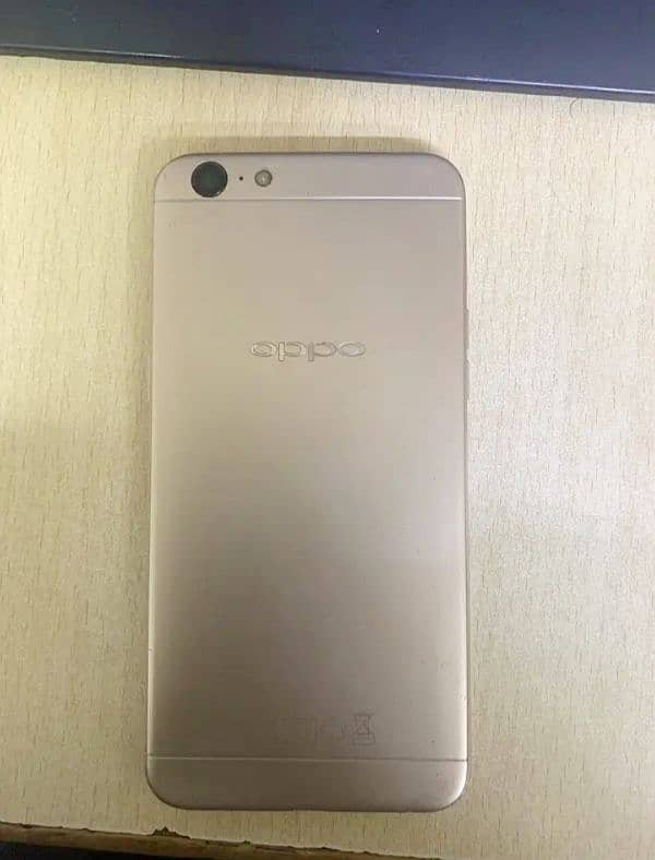 OPPO A57 1