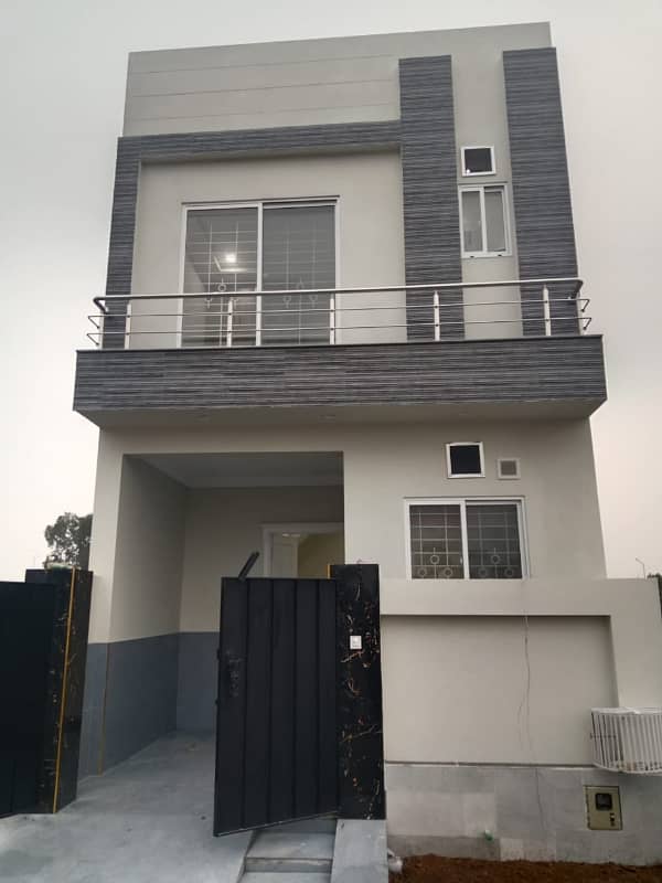 3 marla brand new house prime location rent in Al kabir town ph 2 0