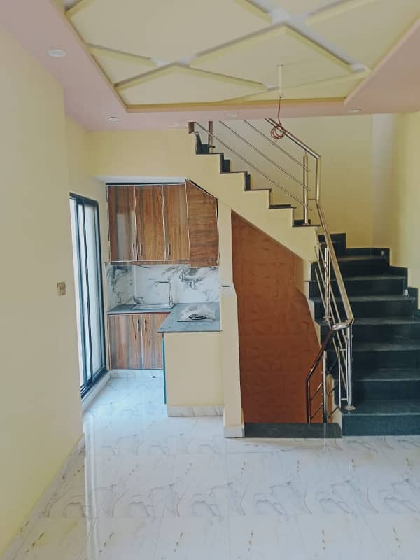 3 marla prime location house rent in Al kabir town ph 2 5