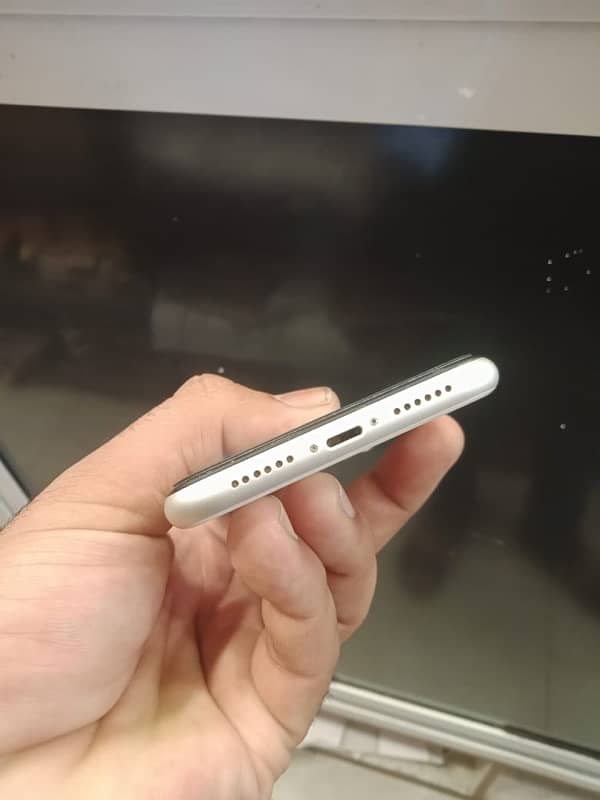 iphone 11 non pta 5