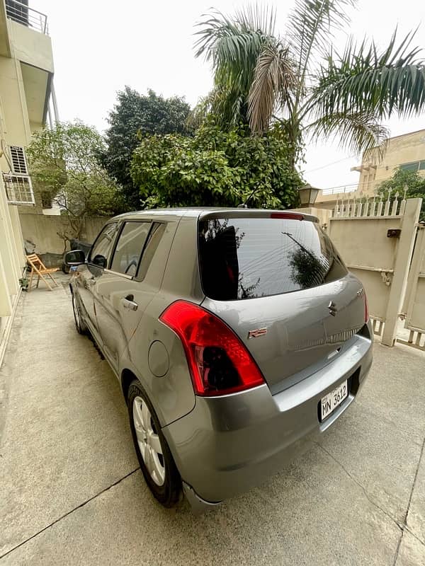 Suzuki Swift 2011 4