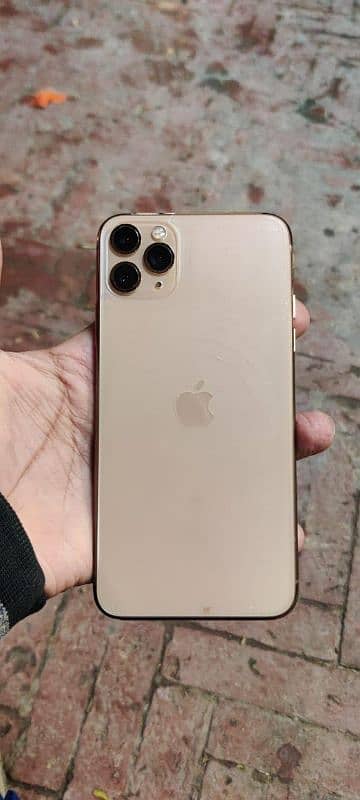 I phone 11 pro max 256 GB non pta all OK WATER pack arjant sale 0