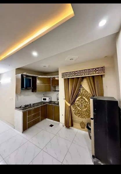 One bed luxury apartment for short stay like(3to4)hours in bahria town 4