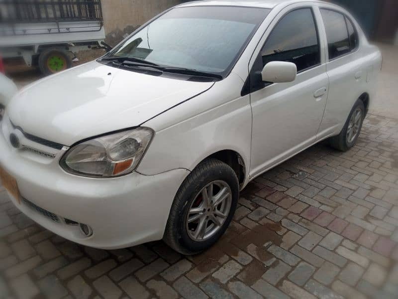 Toyota Platz 2003 5