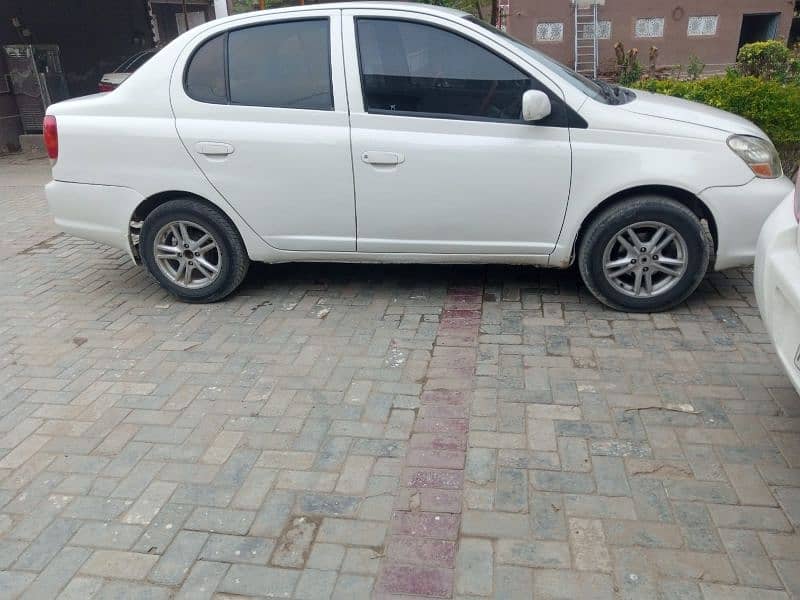 Toyota Platz 2003 6