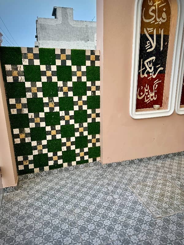 Central park A1 block 5 Marla Spanish house facing park available for sale prime location near tooo park and Masjid. . 2