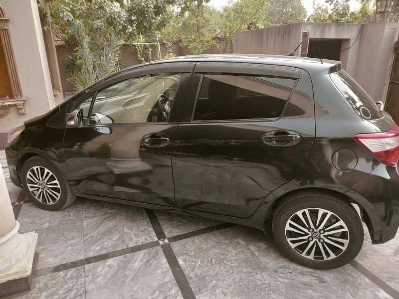 Toyota Vitz 2018 4