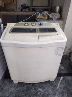 Kenwood, model: cyclone  washing and dry machine