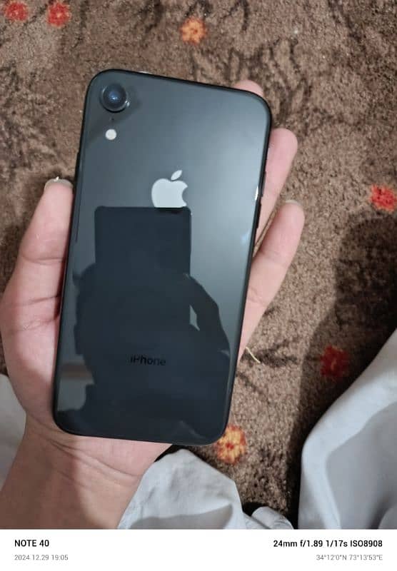 iphone xr 1