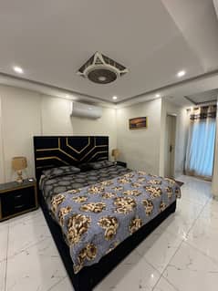 One bedroom daily basis laxusry short stay apartment available for rent in bahria town