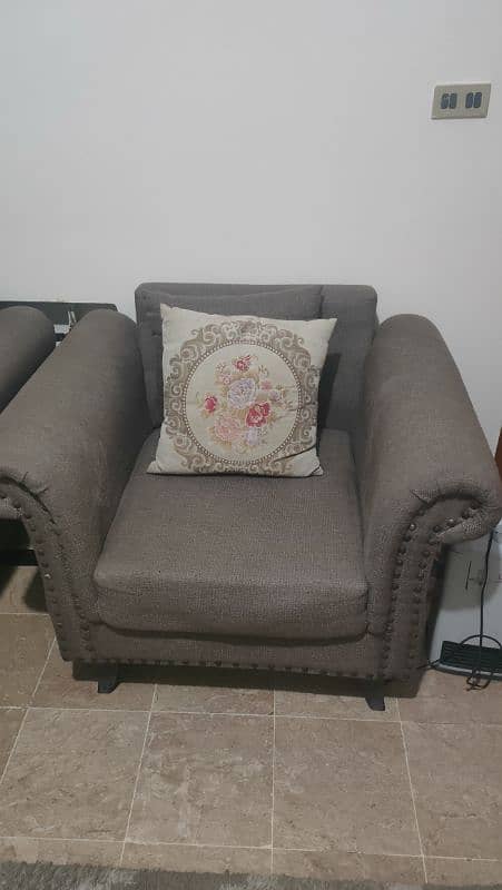 5 seater sofa with cushions for sale in good condition 2