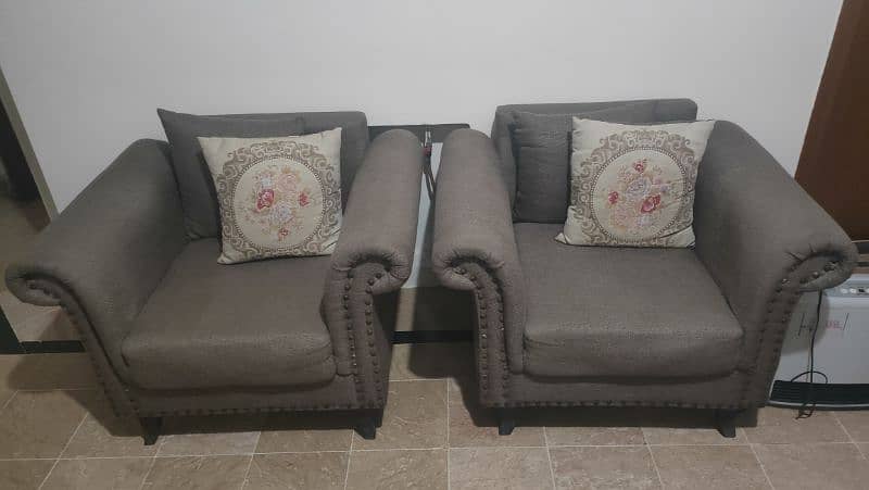 5 seater sofa with cushions for sale in good condition 4