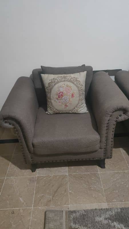 5 seater sofa with cushions for sale in good condition 5