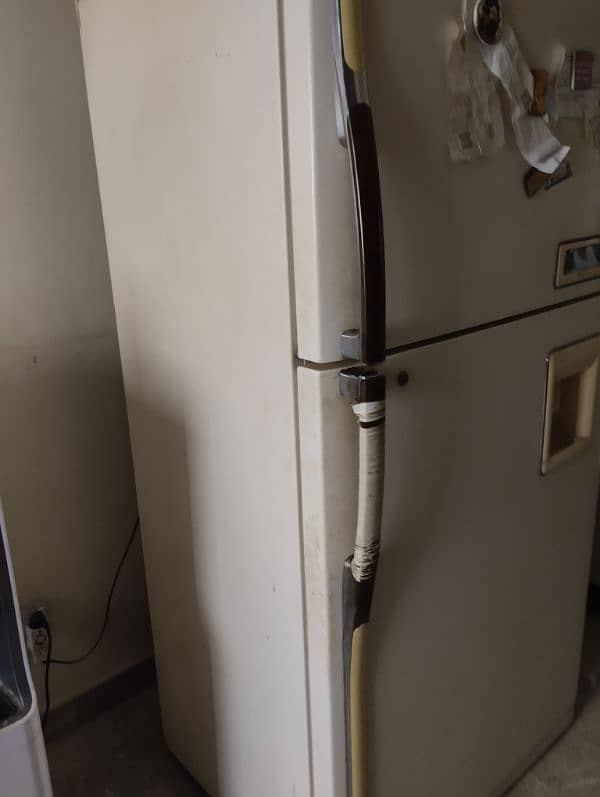 LG fridge good condition 1