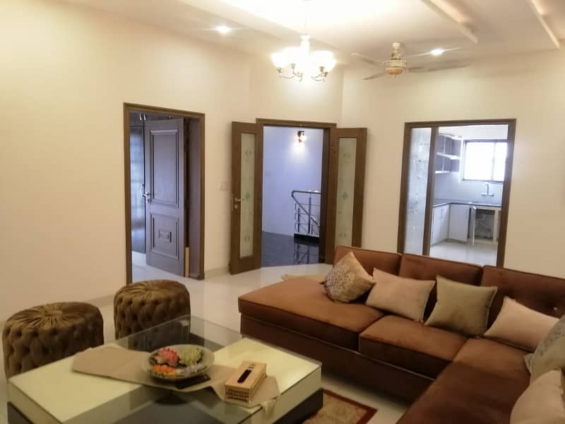 A BEAUTIFUL 8 MARLA HOUSE FOR RENT IN UMAR BLOCK SECTOR B BAHRIA TOWN LAHORE 39