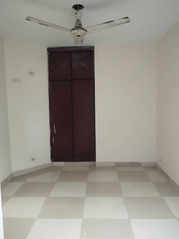 Upper Portion Available For Rent 8