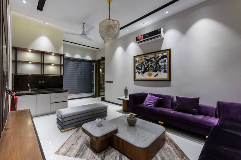 Full Furnished Top Class Luxurious House Near Top Location 35