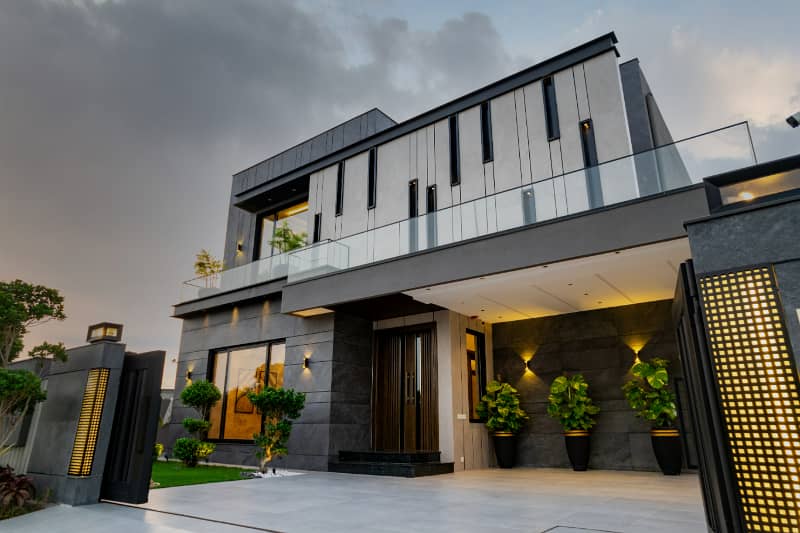 Just 1 Year Used 1 Kanal Modern Design Luxury House 1