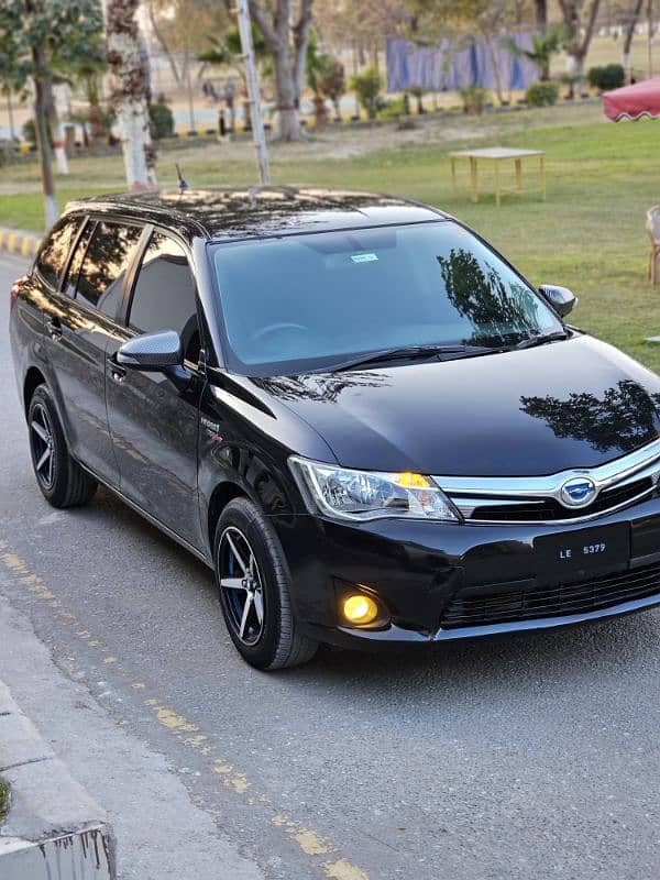 Toyota Corolla Fielder 2014 4