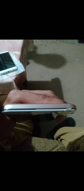 vivo y67 good condition 10/10 seriously Byer contact me 2