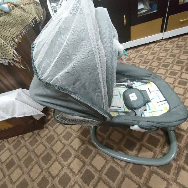 Electric Baby Swing Cot 1