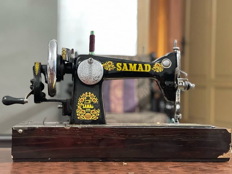 Samad sewing machine with motor 0