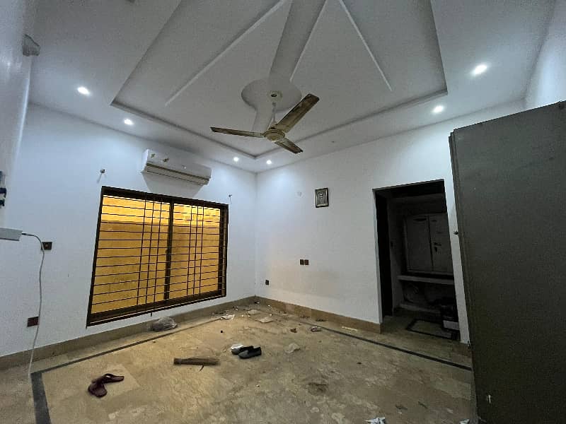 10 Marla Portion Wapda Town Phase 2 Multan For Rent 3