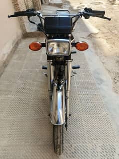 CG 125 Model 2023 With TRACKER SYSTEM 1st Owner ORIGINAL LOW MILLAGE