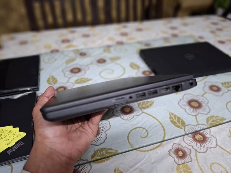 Dell Latitude 5400 Gen: 8th Core i5 RAM: 8GB SSD: 256GB 12