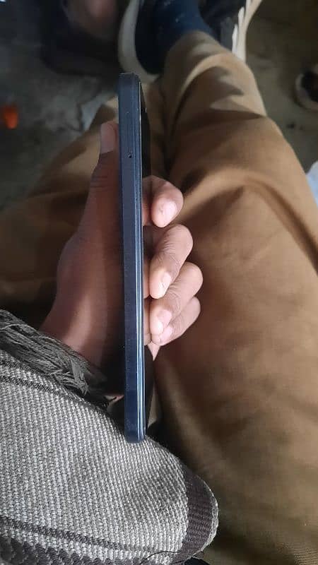 infinix smart 7 with box with charger 4