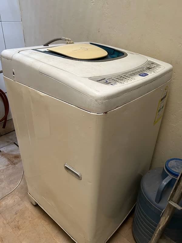 TOSHIBA fully  Automatic  WASHING 1