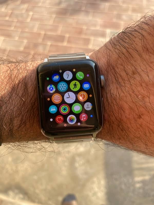 Apple Watch Series 3 42mm GPS 3