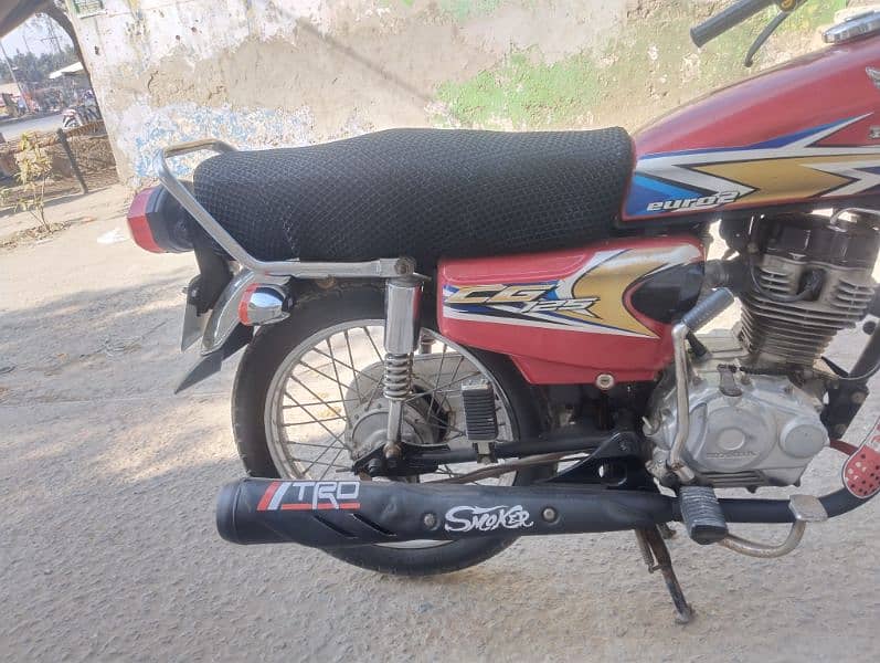 Honda 125 2020 model good condition All documents clear 03217699114 3