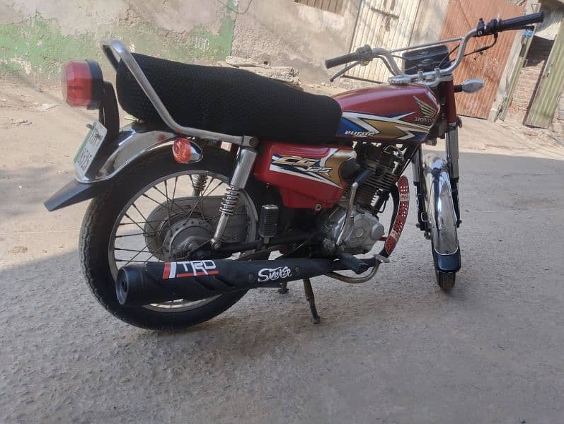 Honda 125 2020 model good condition All documents clear 03217699114 6