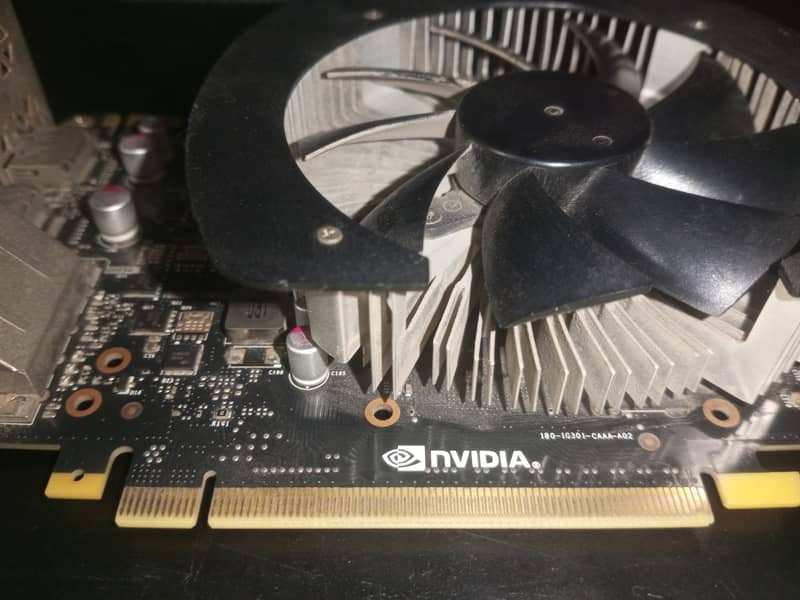 GTX 960 2GB (avalible 10/10) 5