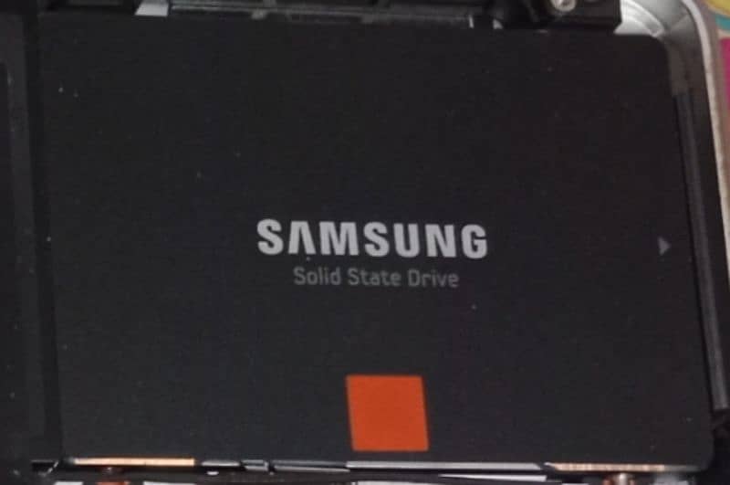 Original Samsung SSD 256GB Internal and External use 0