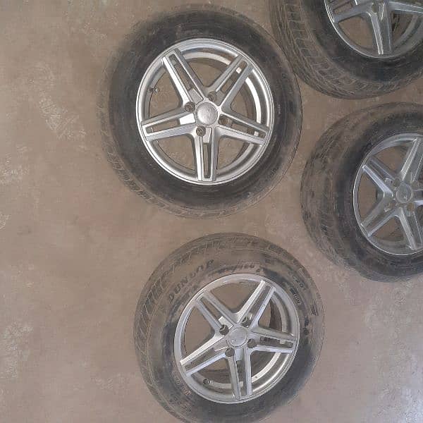 185 65 R14 Dunlop tyres along rims for sale 4