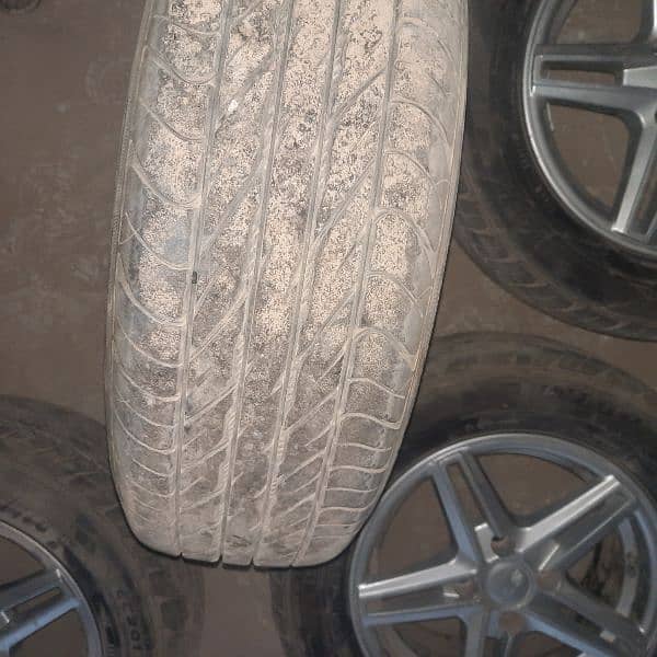 185 65 R14 Dunlop tyres along rims for sale 8