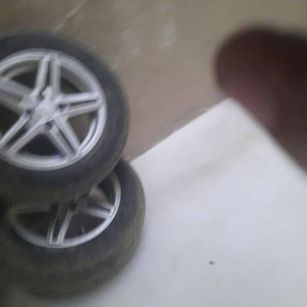 185 65 R14 Dunlop tyres along rims for sale 9