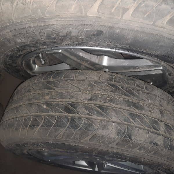 185 65 R14 Dunlop tyres along rims for sale 12