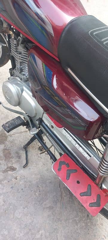 Bike  Bilkul OK ha  Honda cd 70 Model 21/22 Sa Exchange b hu jaya ge 2