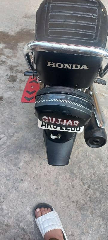 Bike  Bilkul OK ha  Honda cd 70 Model 21/22 Sa Exchange b hu jaya ge 4