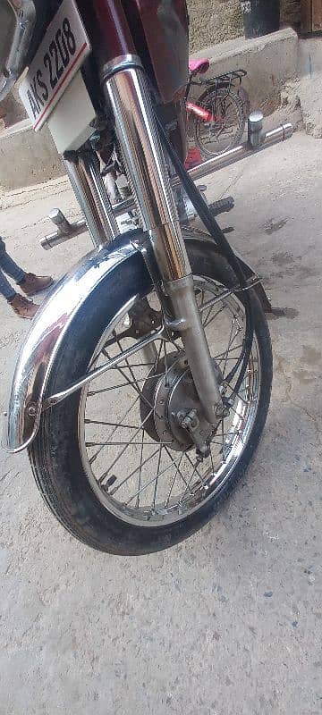 Bike  Bilkul OK ha  Honda cd 70 Model 21/22 Sa Exchange b hu jaya ge 9