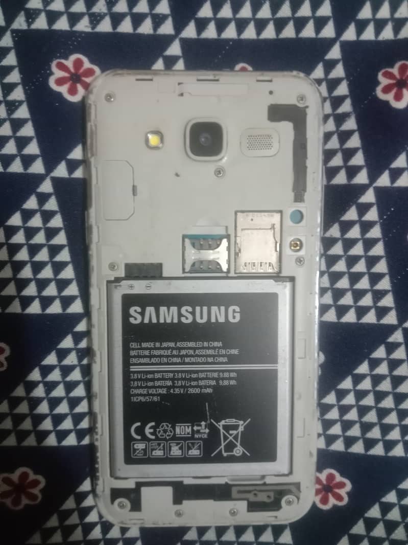 Samsung J5 1/8gb 1