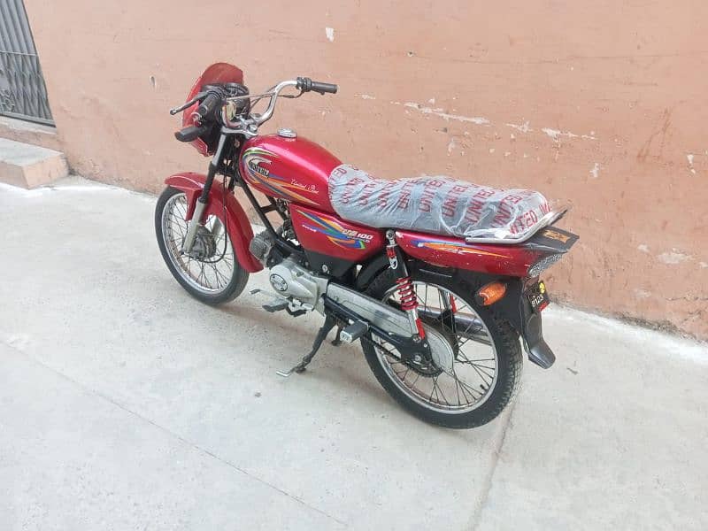 United 100 cc Model 2019 KPk Number 4