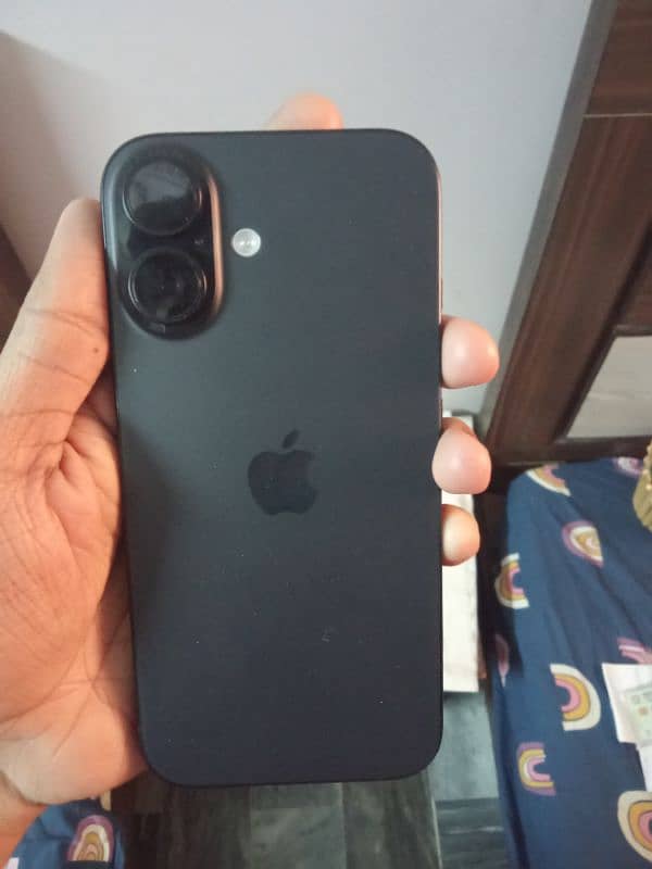 Iphone 16 black Color 128gb 2