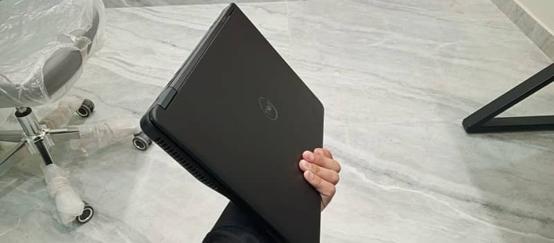 DELL LATITUDE E7450 8