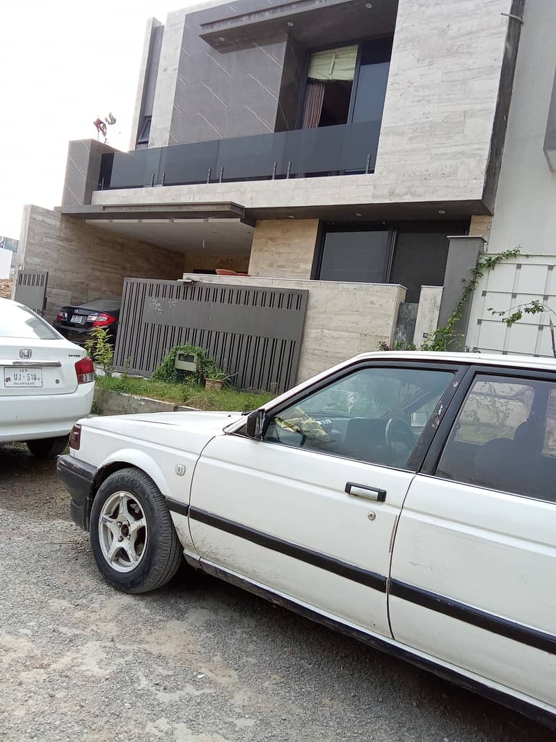 Nissan Sunny 1988 2