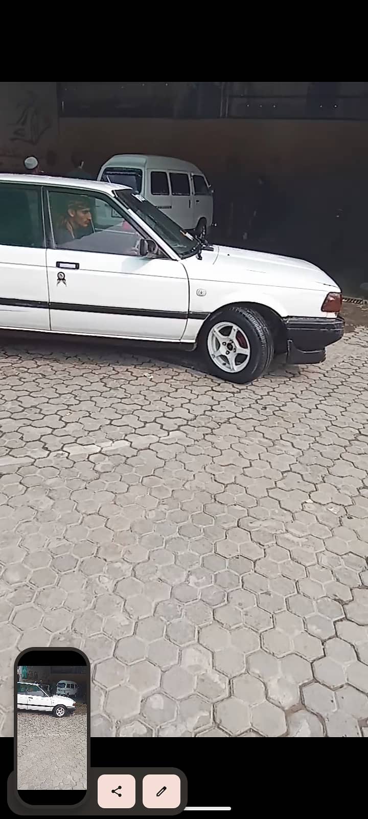 Nissan Sunny 1988 4